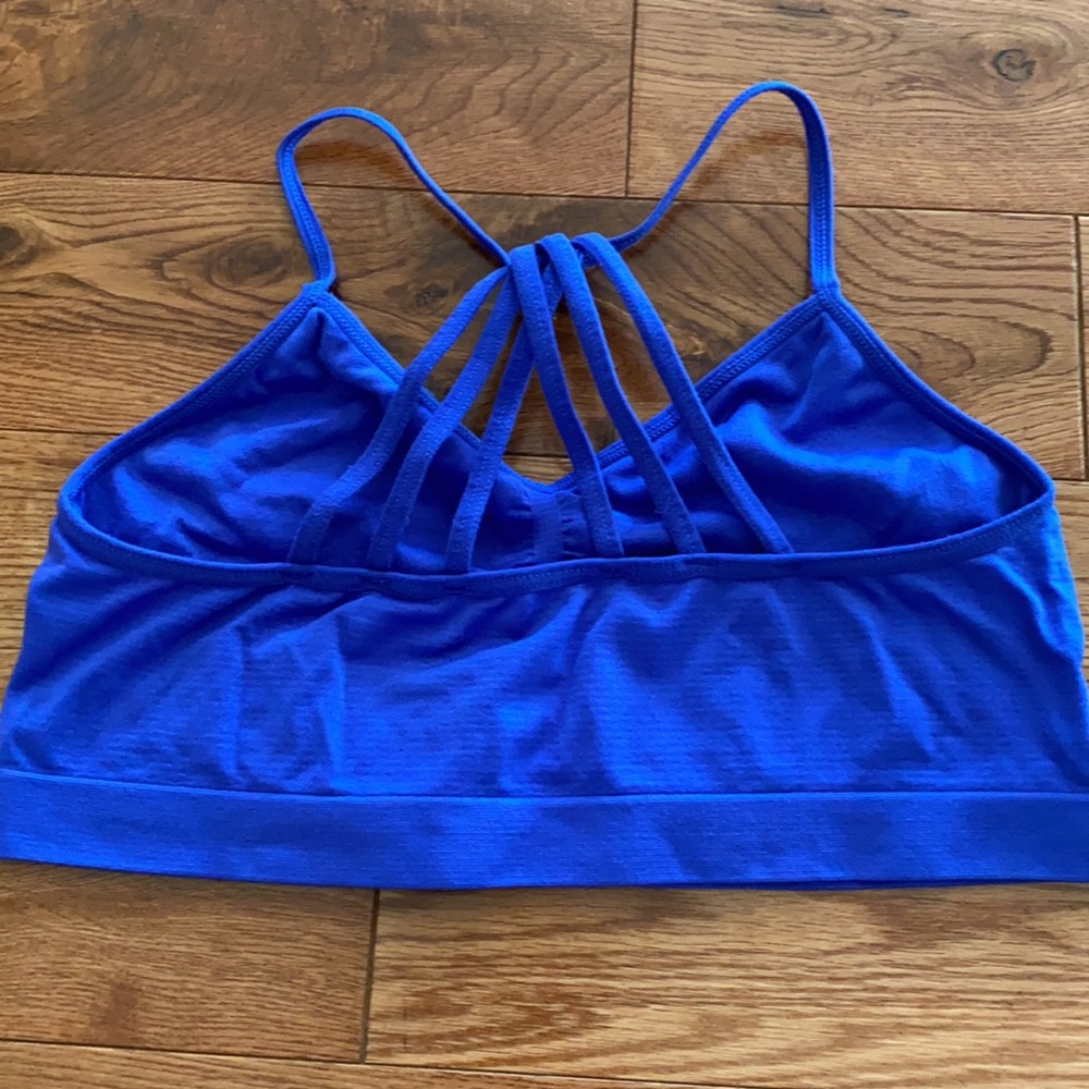 Sports bra - Picture 2 of 2